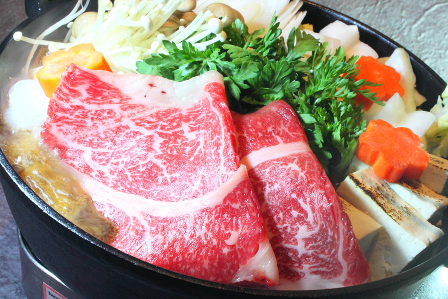 travel,japan,tokyo.tuorism,recommendation. Sukiyaki